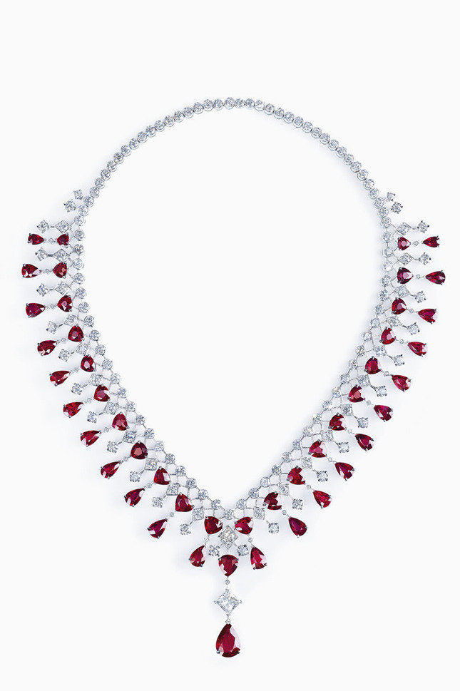 Secrets and Lights. Ювелирный музей - jewellerymuseum.ru