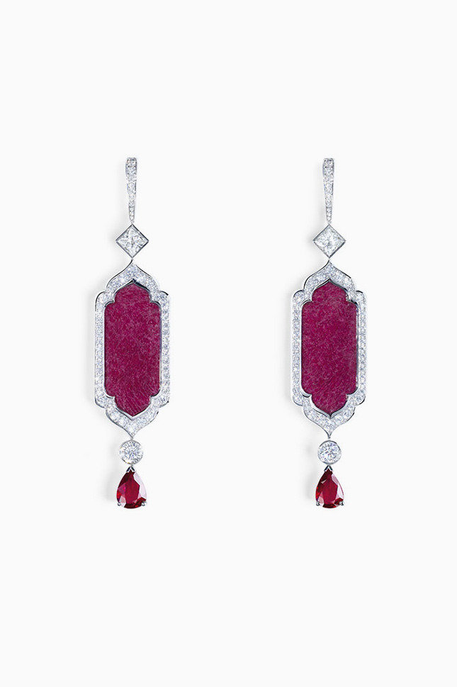 Secrets and Lights. Ювелирный музей - jewellerymuseum.ru
