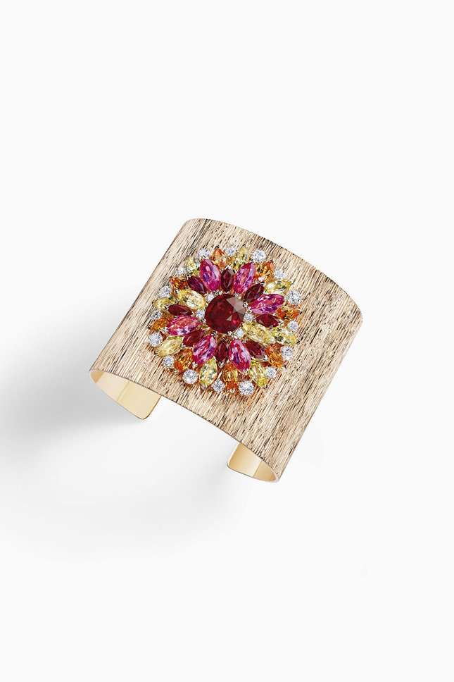 Secrets and Lights. Ювелирный музей - jewellerymuseum.ru