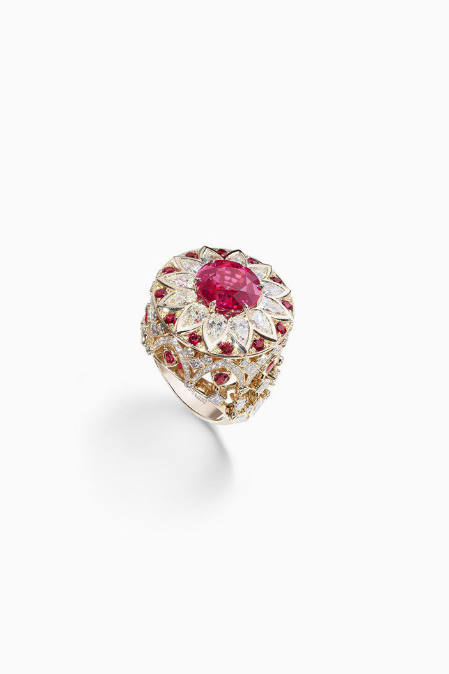Secrets and Lights. Ювелирный музей - jewellerymuseum.ru